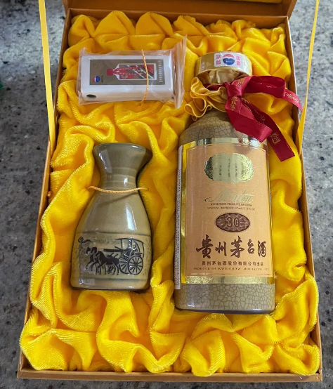 广州30年茅台酒瓶回收